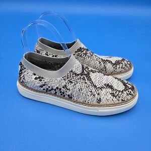 Vince Camuto  Keamalla Knit Slip-On Shoes - Gray Snake US‎ 7
